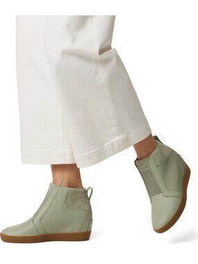 Sorel Out N About Pull On Wedge Booties Leather Chelsea Boot Safari Green Size 8